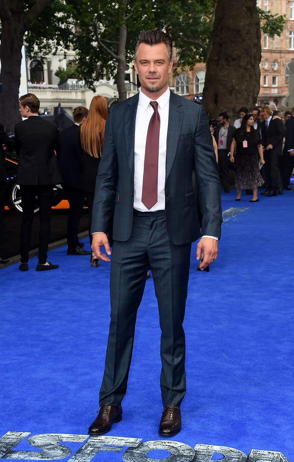 Transformers The Last Knight   Michael Bays Official Photos From Global Premiere In London  (49 of 136)